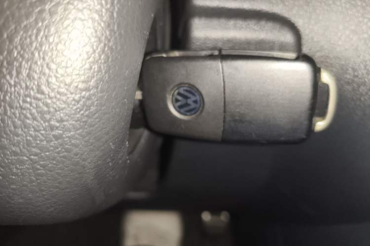 Used Volkswagen Polo 2014 1.6L Cross Polo Automatic Vehicle Key
