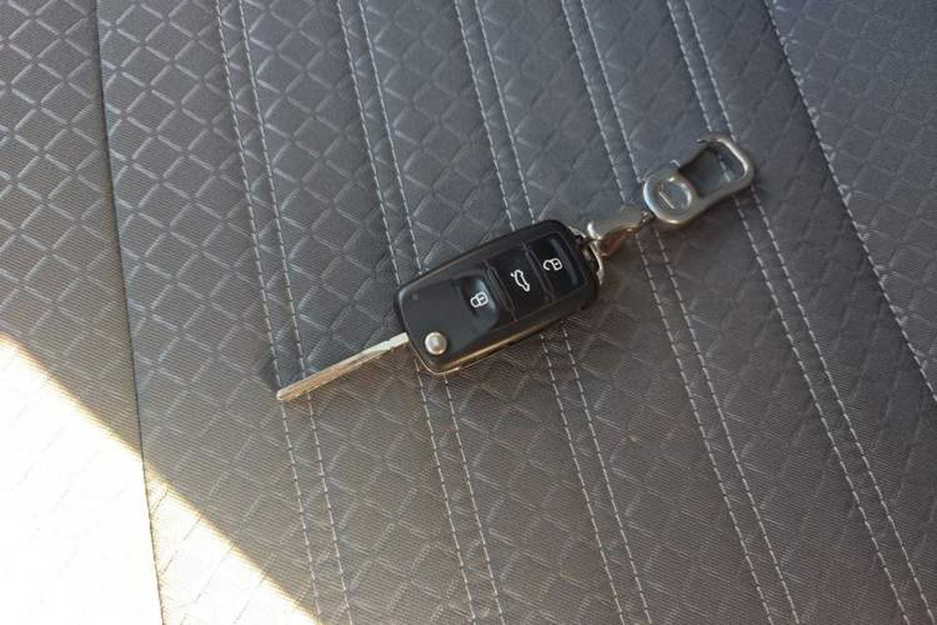 Used Volkswagen Polo 2014 1.6L Cross Polo Manual Vehicle Key