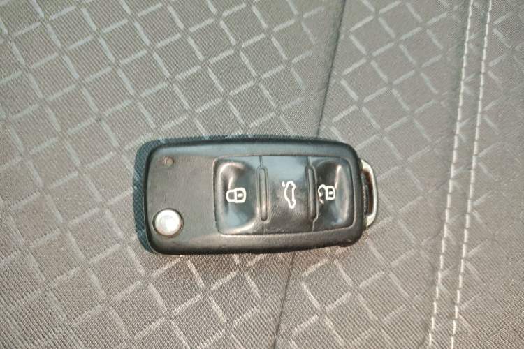 Used Volkswagen Polo 2014 1.6L Cross Polo Automatic Vehicle Key