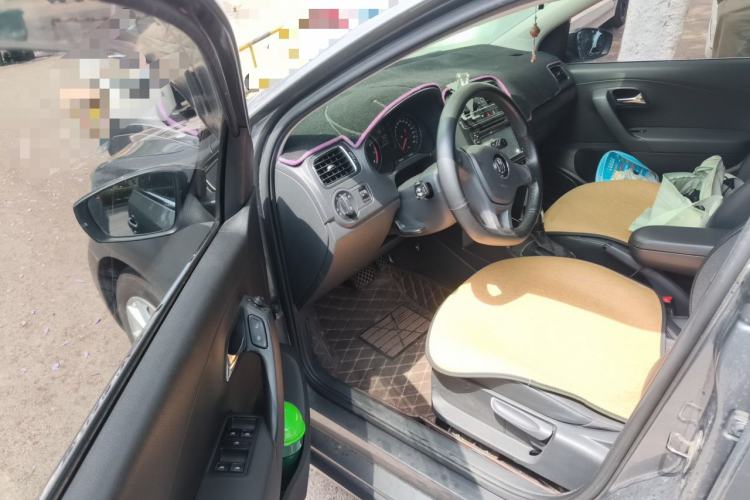 Used Volkswagen Polo 2014 1.6L Automatic Comfort Edition Driver Seat