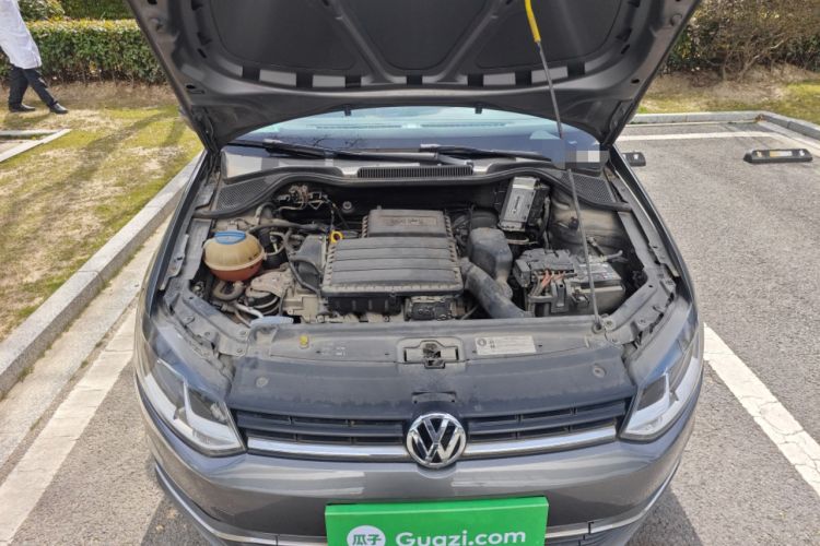 Used Volkswagen Polo 2014 1.6L Manual Comfort Edition Engine Bay