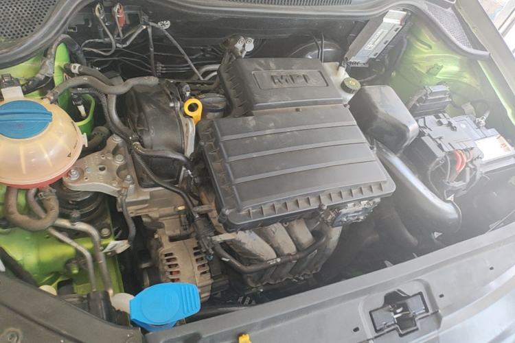 Used Volkswagen Polo 2014 1.6L Automatic Luxury Edition Engine Bay