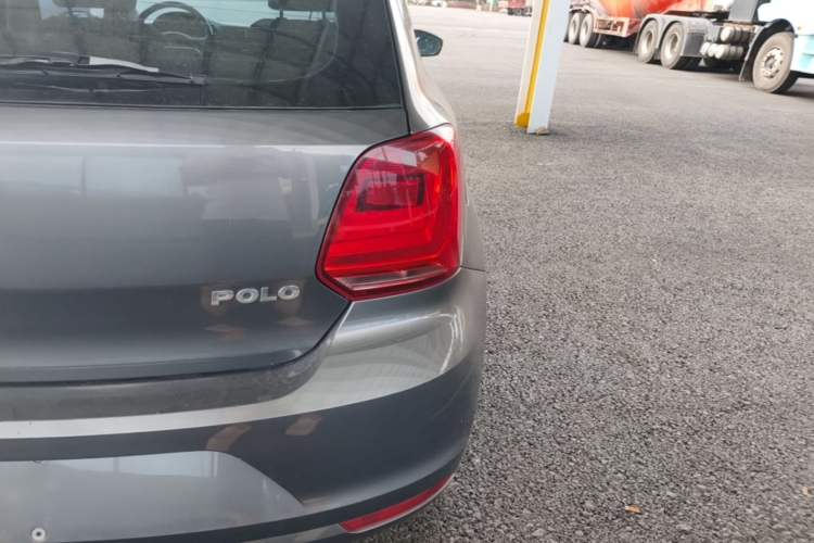 Used Volkswagen Polo 2014 1.4L Manual Fashion Edition Exterior 3