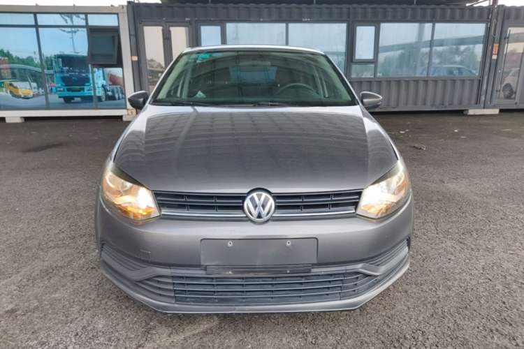 Used Volkswagen Polo 2014 1.4L Manual Fashion Edition Front