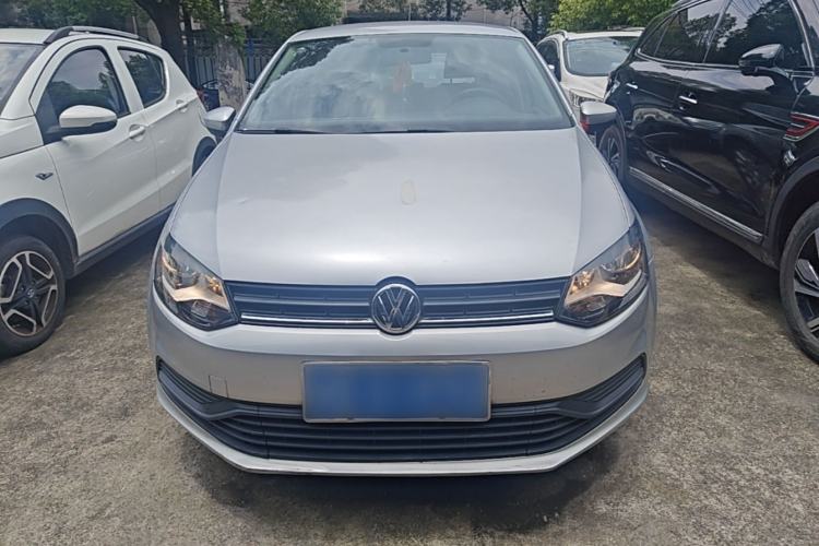 Used Volkswagen Polo 2014 1.4L Manual Fashion Edition Front