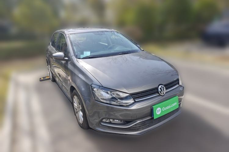 Used Volkswagen Polo 2014 1.6L Manual Comfort Edition Front Right 45 Deg