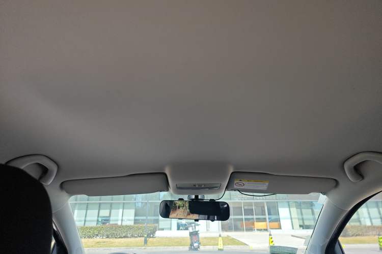 Used Volkswagen Polo 2014 1.6L Manual Comfort Edition Headliner