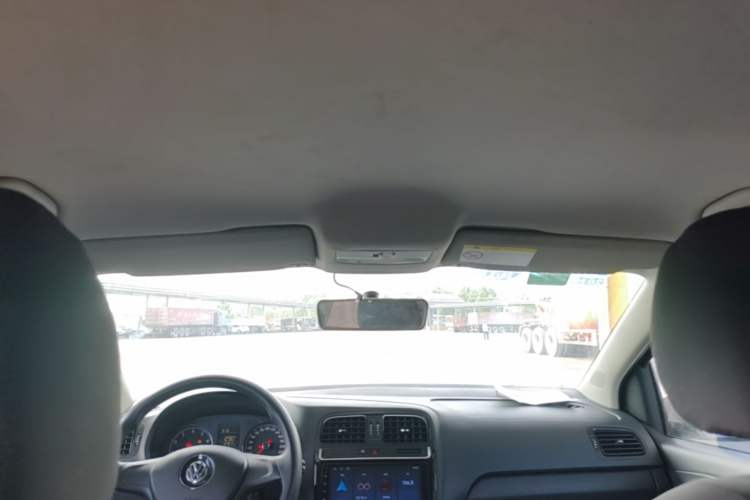 Used Volkswagen Polo 2014 1.4L Manual Fashion Edition Headliner