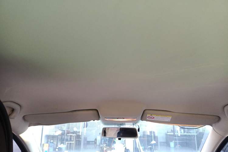 Used Volkswagen Polo 2014 1.4L Manual Fashion Edition Headliner