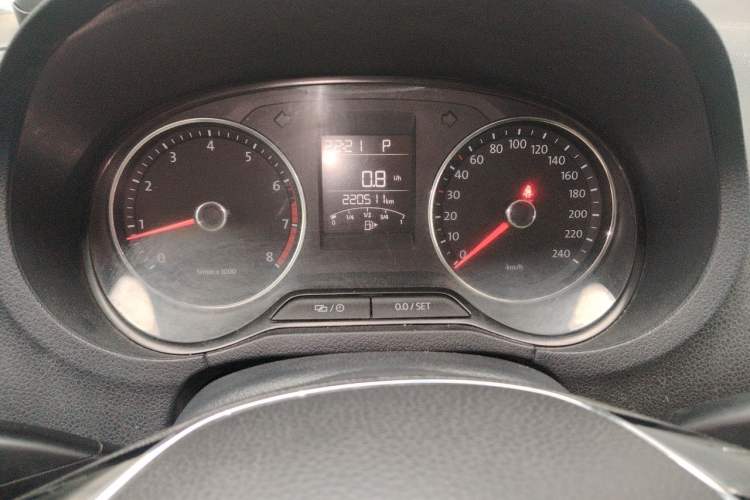 Used Volkswagen Polo 2014 1.6L Cross Polo Automatic Instrument Cluster