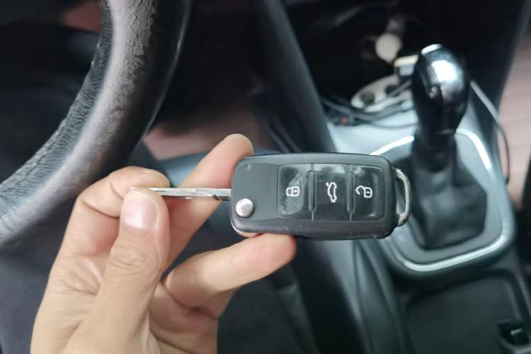 Used Volkswagen Polo 2014 1.4L Automatic Comfort Edition Interior 1