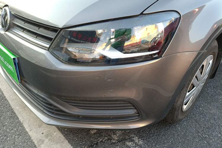 Used Volkswagen Polo 2014 1.4L Manual Fashion Edition Left Front Headlight