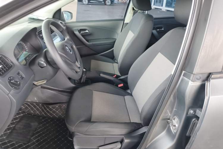 Used Volkswagen Polo 2014 1.4L Manual Fashion Edition Left Front Seat