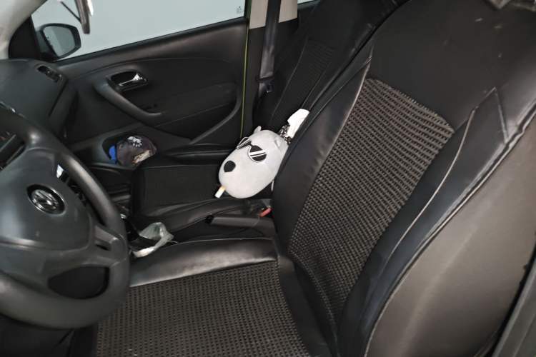 Used Volkswagen Polo 2014 1.4L Automatic Comfort Edition Left Front Seat