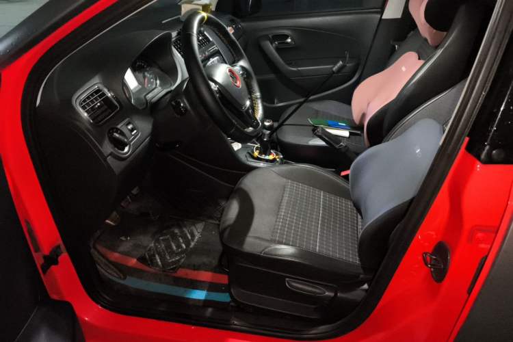 Used Volkswagen Polo 2014 1.6L Manual Comfort Edition Left Front Seat