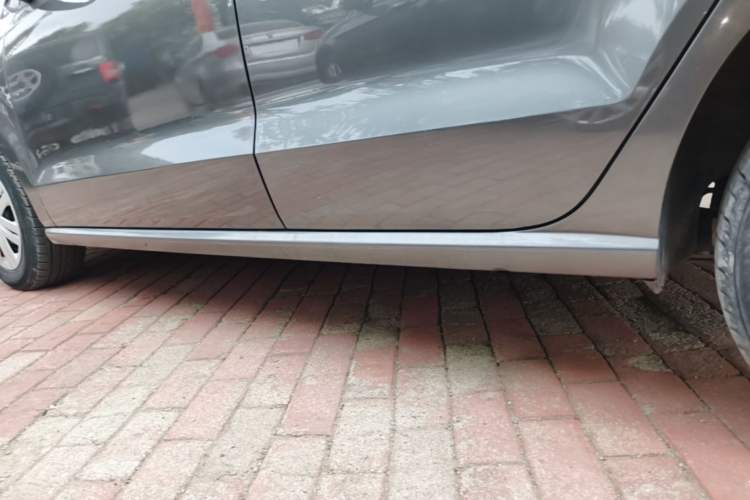 Used Volkswagen Polo 2014 1.4L Manual Fashion Edition Left Side Sill
