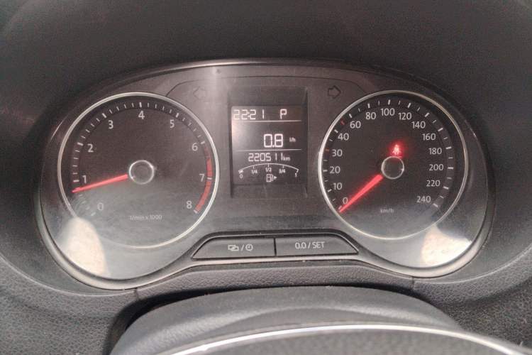 Used Volkswagen Polo 2014 1.6L Cross Polo Automatic Odometer Close Up