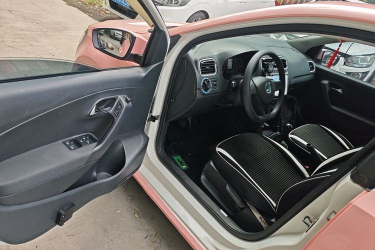 Used Volkswagen Polo 2014 1.4L Manual Fashion Edition Driver Seat