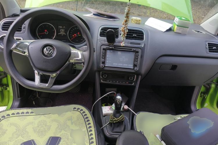 Used Volkswagen Polo 2014 1.6L Automatic 30th Anniversary Edition Center Console