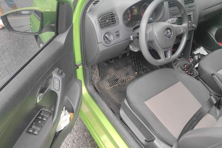 Used Volkswagen Polo 2014 1.4L Manual Fashion Edition Driver Seat