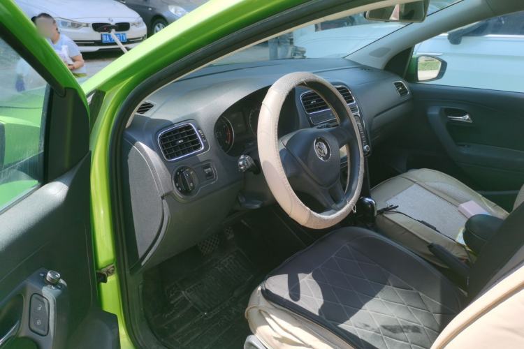 Used Volkswagen Polo 2014 1.4L Automatic Comfort Edition Driver Seat
