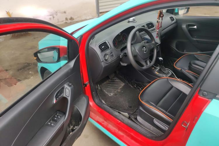 Used Volkswagen Polo 2014 1.4L Automatic Comfort Edition Driver Seat