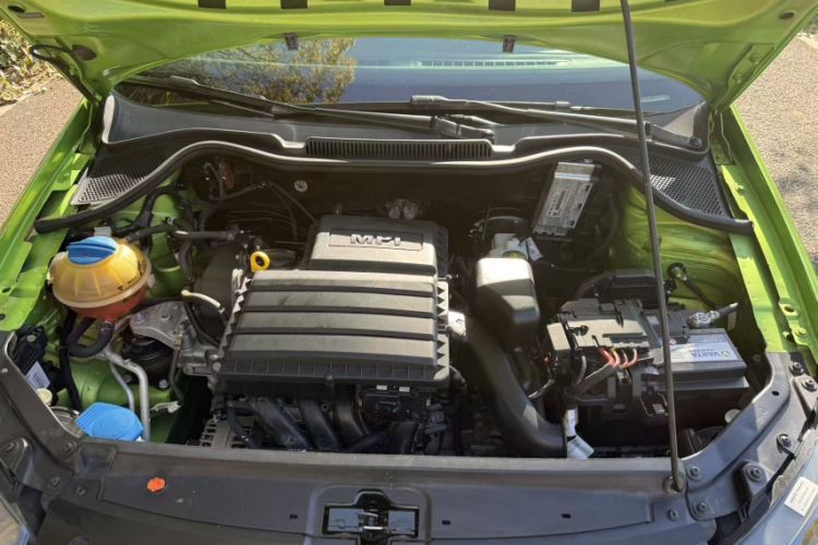 Used Volkswagen Polo 2014 1.6L Automatic Luxury Edition Engine Bay
