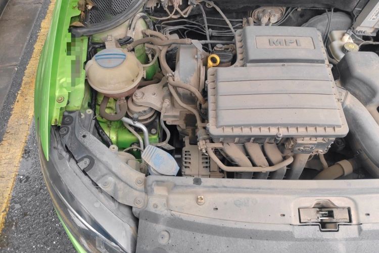 Used Volkswagen Polo 2014 1.4L Manual Fashion Edition Engine Bay Right
