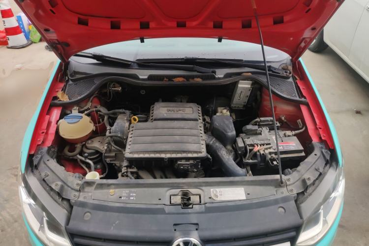 Used Volkswagen Polo 2014 1.4L Automatic Comfort Edition Engine Bay