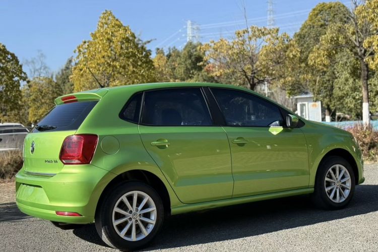 Used Volkswagen Polo 2014 1.6L Automatic Luxury Edition Exterior 2
