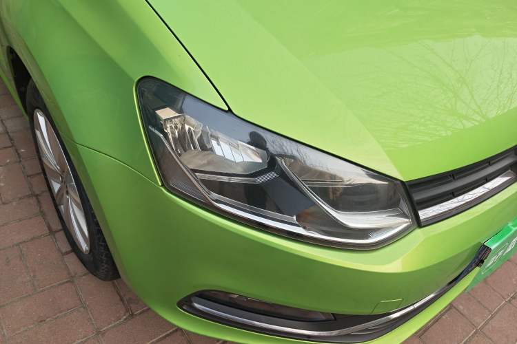 Used Volkswagen Polo 2014 1.6L Automatic Comfort Edition Exterior 3