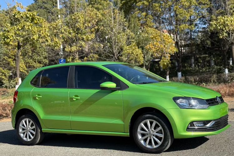 Used Volkswagen Polo 2014 1.6L Automatic Luxury Edition Exterior 3