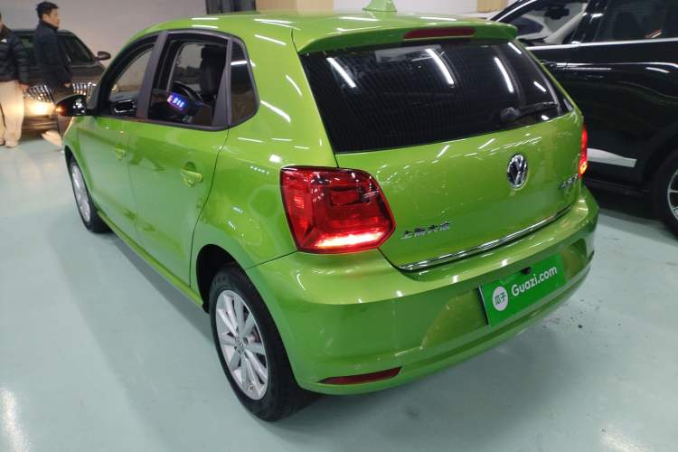 Used Volkswagen Polo 2014 1.6L Automatic Luxury Edition Exterior 3
