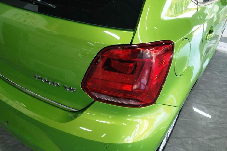 Used Volkswagen Polo 2014 1.6L Automatic Luxury Edition Exterior 3