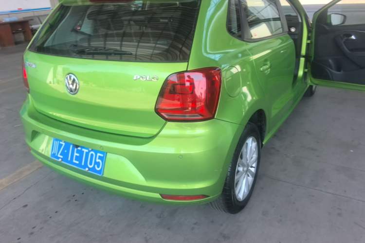 Used Volkswagen Polo 2014 1.6L Automatic Luxury Edition Exterior 3