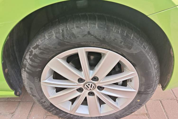 Used Volkswagen Polo 2014 1.6L Automatic Comfort Edition Exterior 4