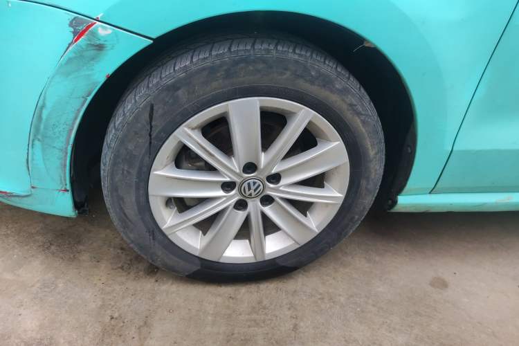 Used Volkswagen Polo 2014 1.4L Automatic Comfort Edition Exterior 4