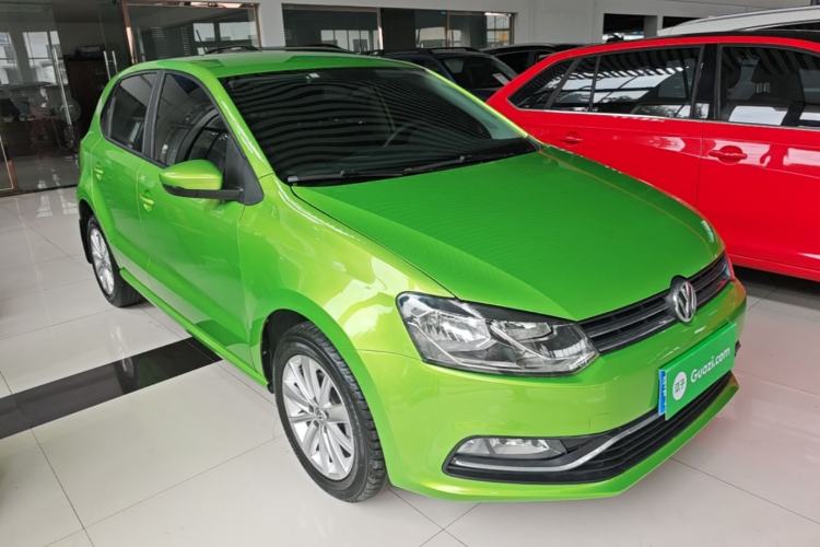 Used Volkswagen Polo 2014 1.6L Automatic Comfort Edition Front Right 45 Deg