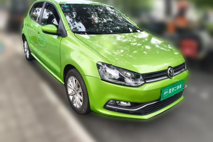 Used Volkswagen Polo 2014 1.6L Automatic Comfort Edition Front Right 45 Deg