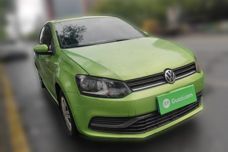 Used Volkswagen Polo 2014 1.4L Manual Fashion Edition Front Right 45 Deg