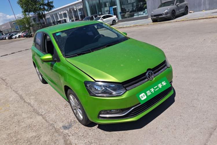 Used Volkswagen Polo 2014 1.6L Automatic Comfort Edition Front Right 45 Deg