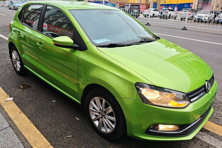 Used Volkswagen Polo 2014 1.6L Automatic Comfort Edition Front Right 45 Deg