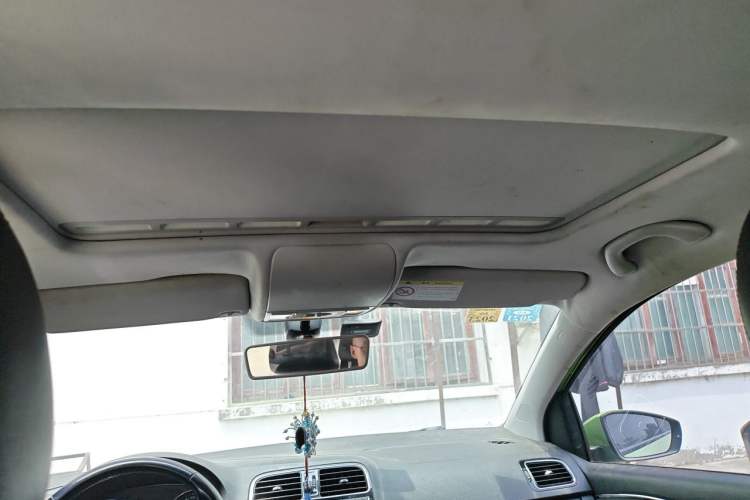 Used Volkswagen Polo 2014 1.6L Automatic Luxury Edition Headliner