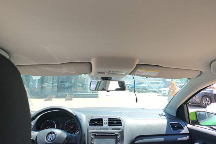 Used Volkswagen Polo 2014 1.6L Automatic Comfort Edition Headliner