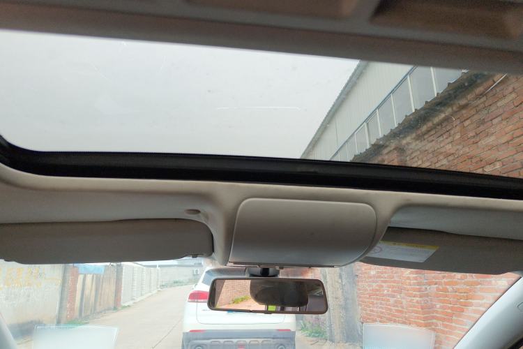 Used Volkswagen Polo 2014 1.6L Automatic Luxury Edition Headliner