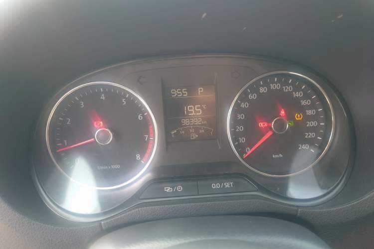 Used Volkswagen Polo 2014 1.6L Automatic Luxury Edition Instrument Cluster