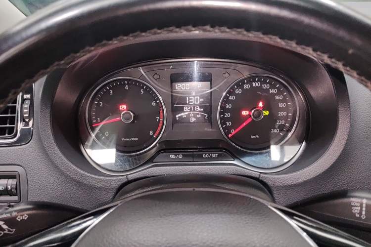 Used Volkswagen Polo 2014 1.6L Automatic Luxury Edition Instrument Cluster