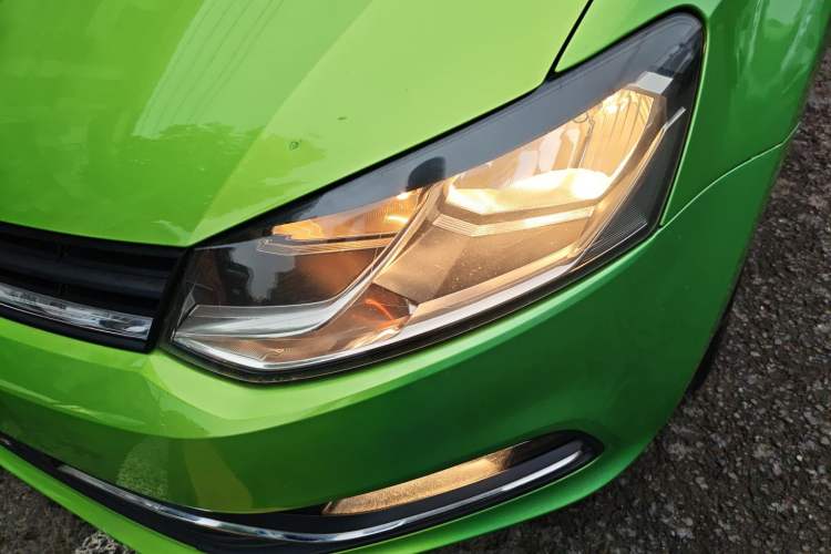 Used Volkswagen Polo 2014 1.6L Automatic Comfort Edition Left Front Headlight