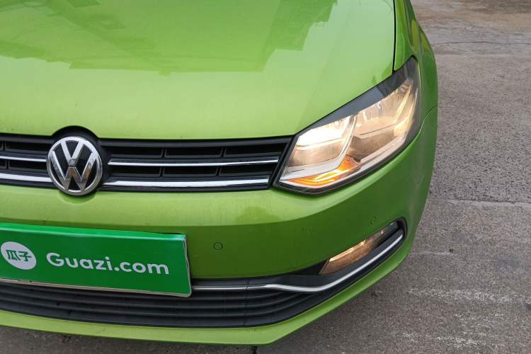 Used Volkswagen Polo 2014 1.6L Automatic Luxury Edition Left Front Headlight