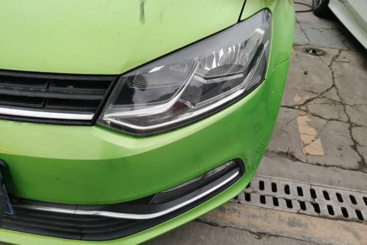 Used Volkswagen Polo 2014 1.6L Automatic Comfort Edition Left Front Headlight